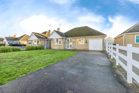 2 bedroom bungalow for sale, Almond Crescent, Lincoln LN6