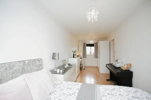 13 Keats Close, Galley Common, Nuneaton, CV10 9RG