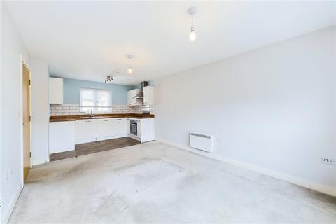 2 bedroom flat to rent, Frome Road, Somerset BA3