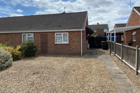 2 bedroom bungalow to rent, Westacre Drive, Norfolk NR6