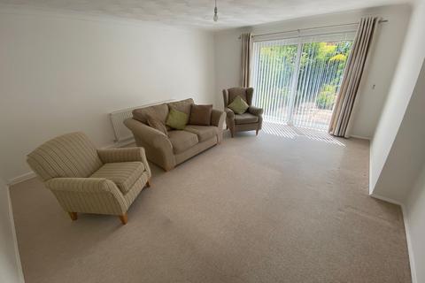 2 bedroom bungalow to rent, Westacre Drive, Norfolk NR6