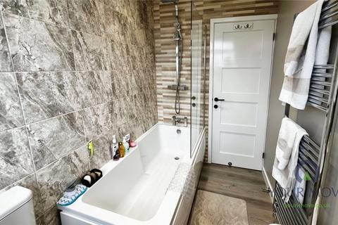 6 Chiltern Close, Shaw, Oldham, OL2 7RL