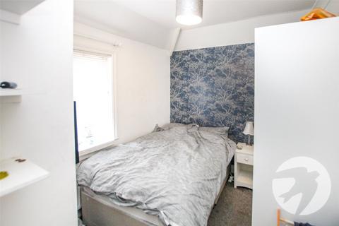 12 Henwick Road, London, SE9 6NZ