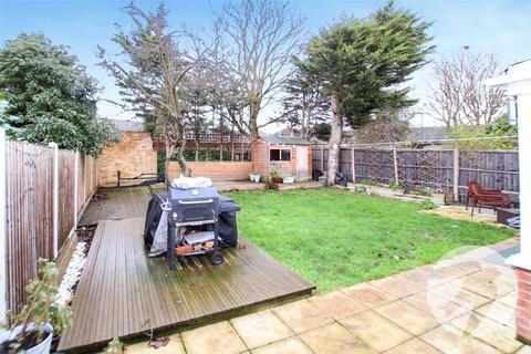 12 Henwick Road, London, SE9 6NZ