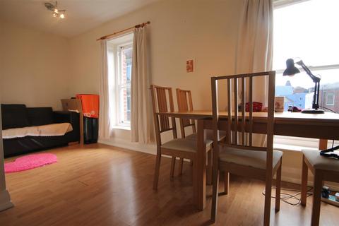 2 bedroom flat to rent, Tanners Court, City Centre