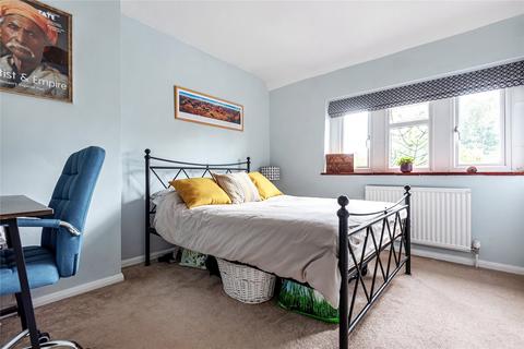 14 Lion Mead, Haslemere, GU27 1LF
