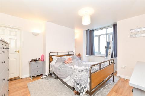 1 bedroom ground floor flat for sale, Stubbington Avenue, Portsmouth, Hampshire