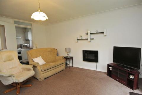 1 bedroom retirement property for sale, Octavia Way, Staines-Upon-Thames TW18