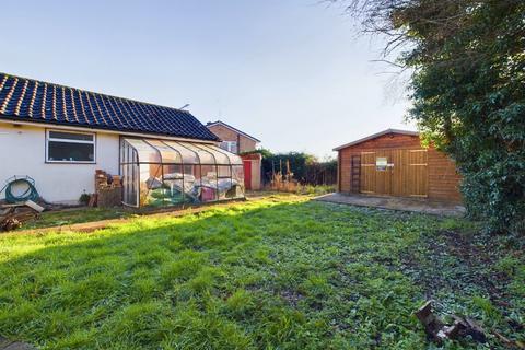 2 bedroom bungalow for sale, Brackenhill Close, Links View, Northampton, NN2 7LD