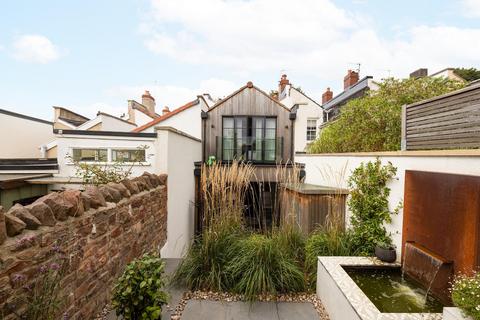 2 bedroom terraced house for sale, Church Lane, Cliftonwood