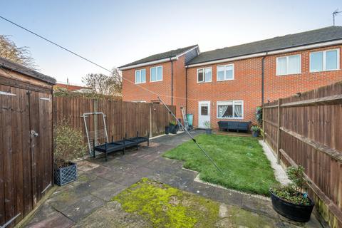 18 Barbel Close, Earley, Reading, RG6 1AQ