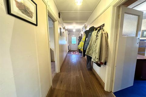 114 Maldon Road, Burnham-on-crouch, CM0 8DB