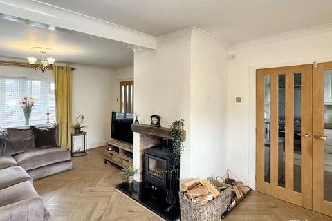 148 Hale Road, Widnes, WA8 8SY