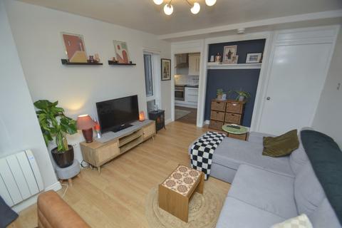 undefined, Flat 7, Moray Court, 13 Lethington Avenue, Shawlands, Glasgow, G41 3HA