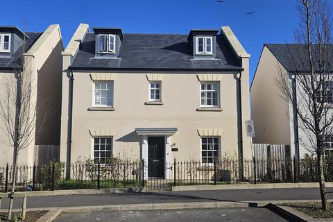 5 bedroom detached house for sale, Lynx Lane, Plymouth PL9