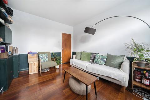 3 Buller Close, London, SE15 6UJ
