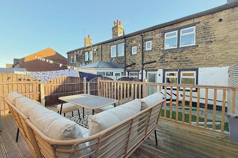 2 bedroom end of terrace house for sale, Lumby Lane, Pudsey