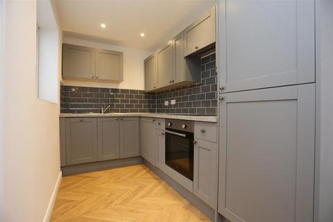 5 bedroom house to rent, Inverness Road, Brighton