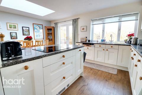 145 The Grove, Doncaster, DN2 5SN