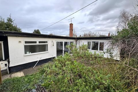 3a Bangor Road, Overton, Wrexham, LL13 0HB