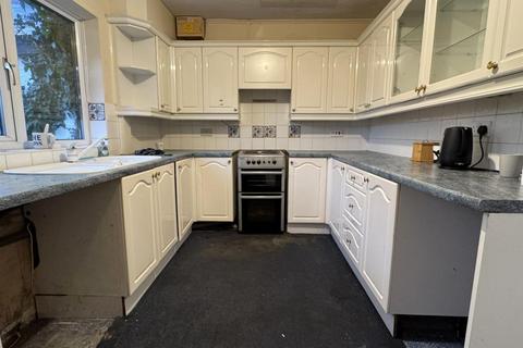 3a Bangor Road, Overton, Wrexham, LL13 0HB