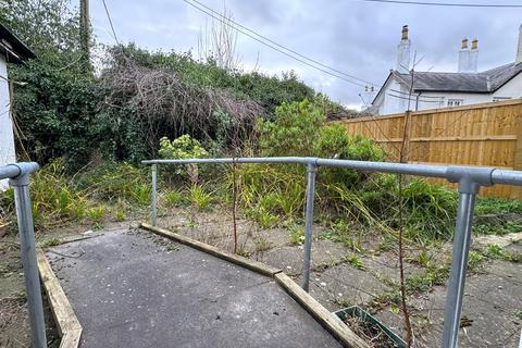3a Bangor Road, Overton, Wrexham, LL13 0HB