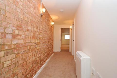 2 bedroom apartment to rent, Sidney Street, London, E1