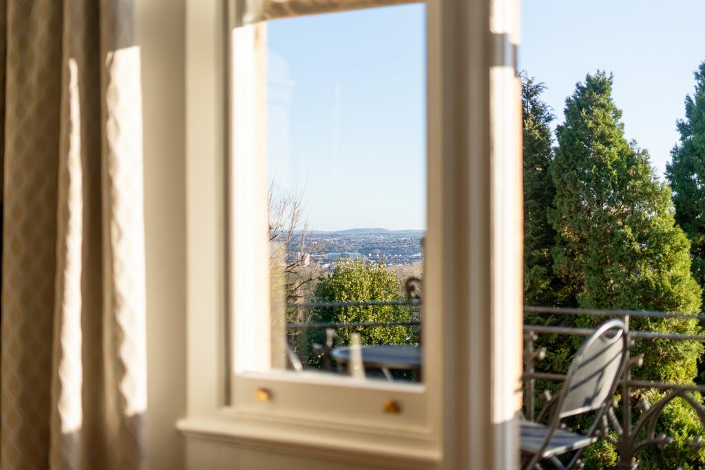 Reception to balcony