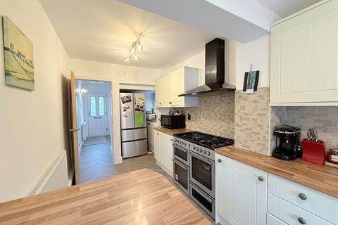 3 bedroom semi-detached house for sale, Sandy Hill Road, Shirley