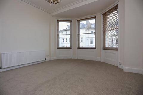 2 bedroom flat to rent, Cambridge Road, Hove