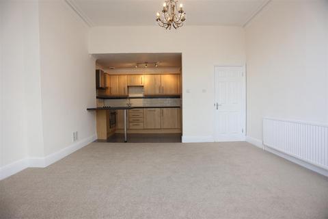 2 bedroom flat to rent, Cambridge Road, Hove