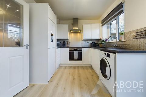 49a Lark Rise, Uttoxeter, ST14 8SZ