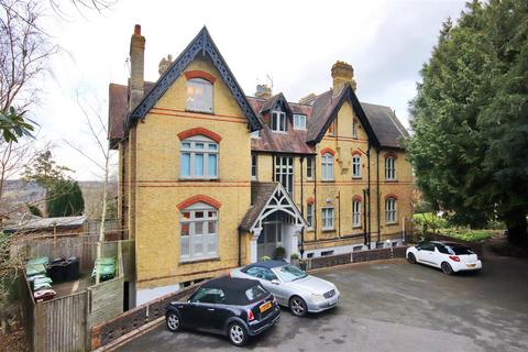 3 bedroom flat for sale, Broadwater Down, Tunbridge Wells