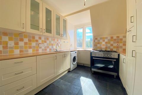 3 bedroom flat for sale, Broadwater Down, Tunbridge Wells