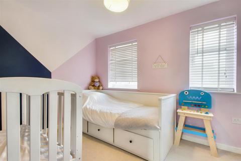 3 Iris Close, Worthing, BN13 3WU