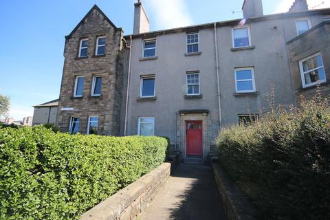 3 bedroom flat to rent, Gorgie Road, Edinburgh, EH11