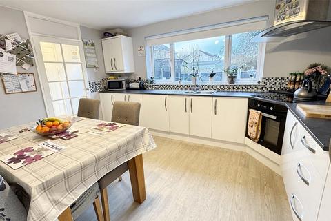 3 bedroom semi-detached house for sale, Yew Tree Crescent, Melton Mowbray, Leicestershire