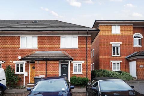 2 bedroom terraced house for sale, Swynford Gardens, London, Middlesex, NW4 4XL