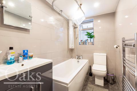 5 Addison Place, London, SE25 4FE
