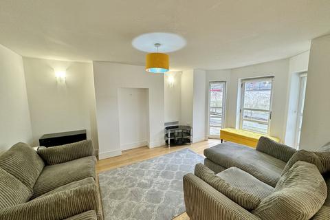 2 bedroom apartment to rent, Cranbourne Road, Manchester, M21 8GE