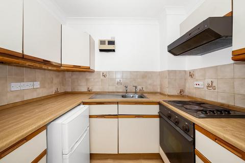 undefined, Cedar Close, London, SE21