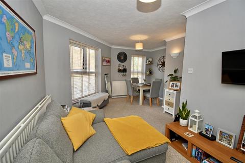 2 bedroom flat for sale, Godalming