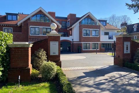 3 bedroom apartment for sale, Wellington Court, Beaconsfield HP9