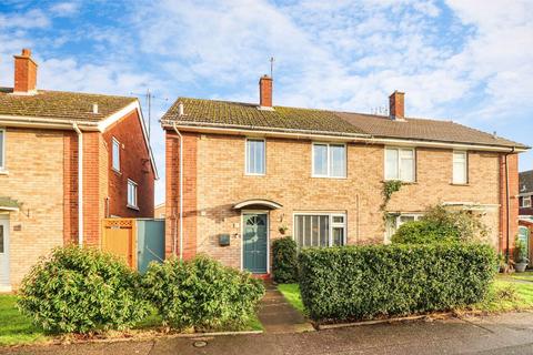 3 bedroom semi-detached house for sale, Wye Close, Bedford