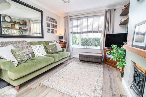 3 bedroom semi-detached house for sale, Wye Close, Bedford