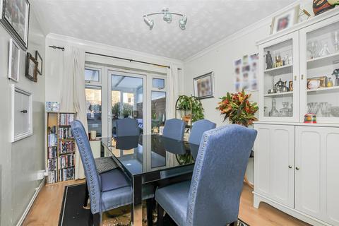 36 Codicote Drive, Watford, WD25 9QY