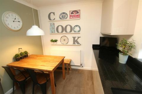 7 Bouverie Close, Salisbury, SP2 8DY