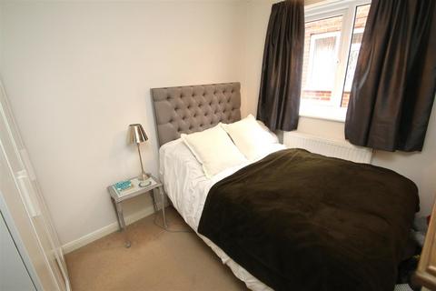 7 Bouverie Close, Salisbury, SP2 8DY