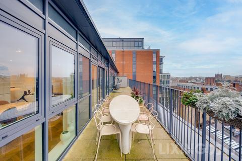 3 bedroom apartment for sale, Heritage Walk, Kingston, KT1 2UT