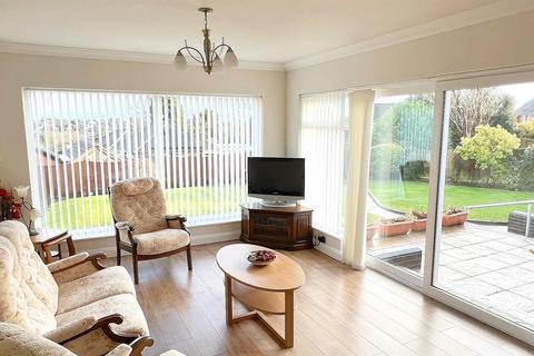 21 Farncote Drive, Sutton Coldfield, B74 4QS